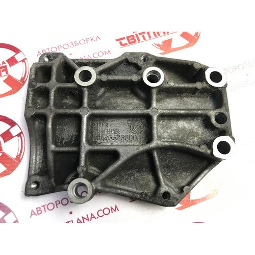 Кронштейн компресора кондиціонера Fiat Doblo 1.9JTD 2006- 46526000